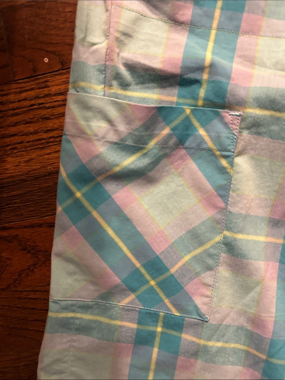 Lilly Pulitzer Pastel Plaid Women’s Bermuda Shorts - Aqua, Pink, Yellow Size 2P - Picture 6 of 16